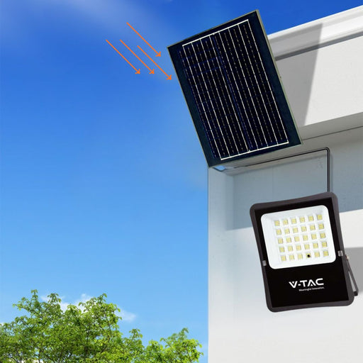 Projecteur solaire LED V-TAC 80W – Éclairage extérieur 6400K avec télécommande